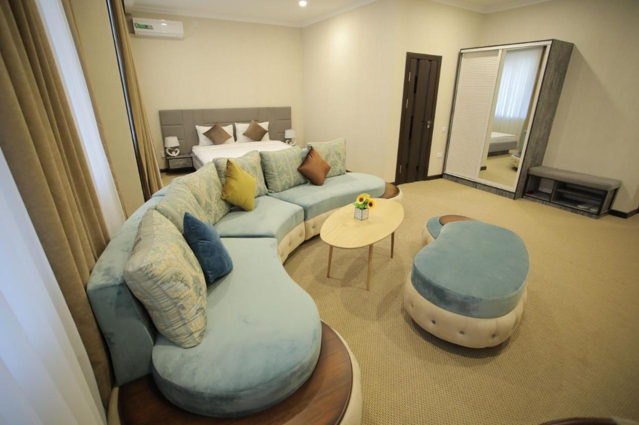 Grand Fergana Hotel ภายนอก รูปภาพ